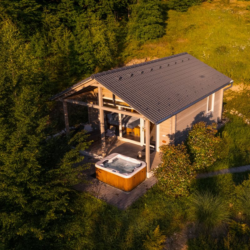 Chalet for You magasból fotózva, jakuzzi